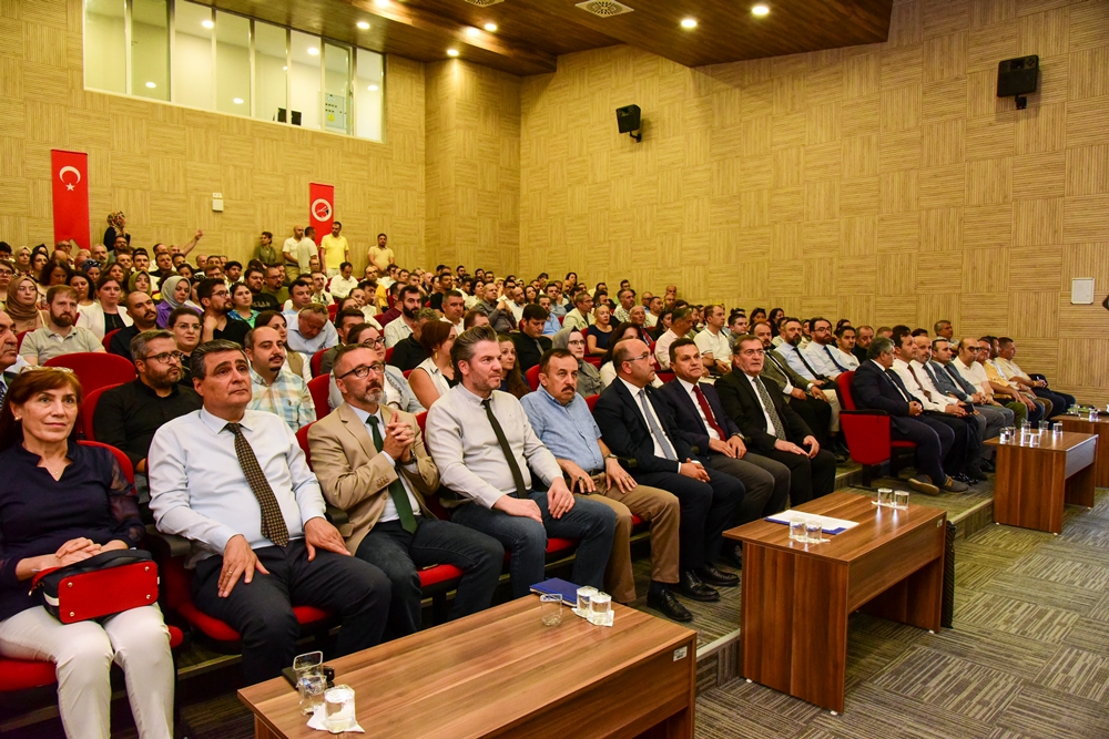 Üniversitemizde Kurumsal Akreditasyon Programı Tecrübe Paylaşım Toplantısı Gerçekleştirildi